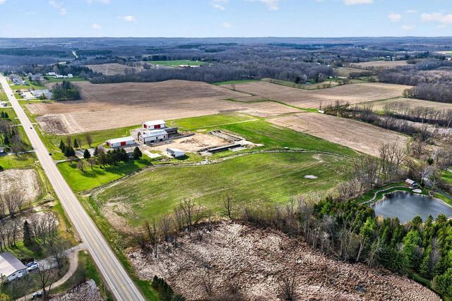 2342 State Highway 28, Kewaskum, WI 53040