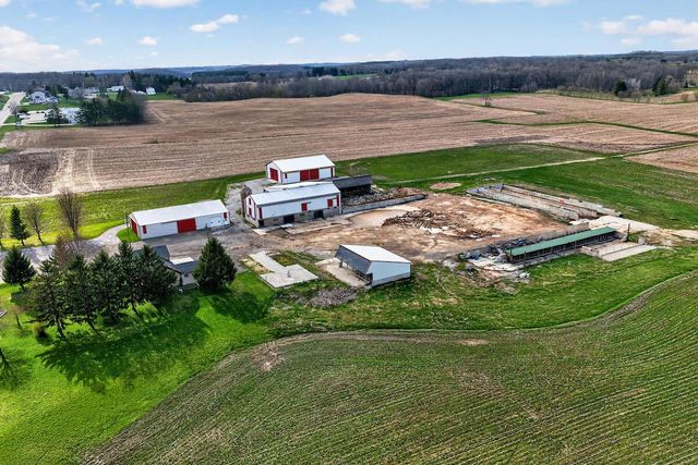 2342 State Highway 28, Kewaskum, WI 53040