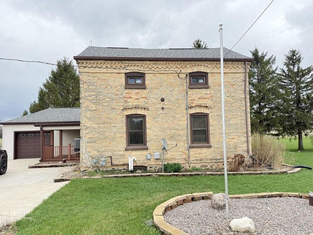 2342 State Highway 28, Kewaskum, WI 53040