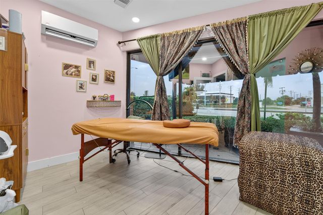 3482 S Congress Ave, Palm Springs, FL 33461