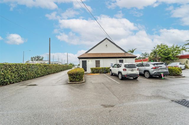 3482 S Congress Ave, Palm Springs, FL 33461