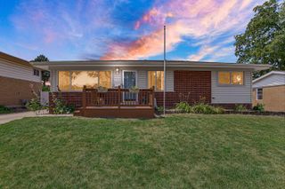 140 Mildred Lane, Chicago Heights, IL 60411