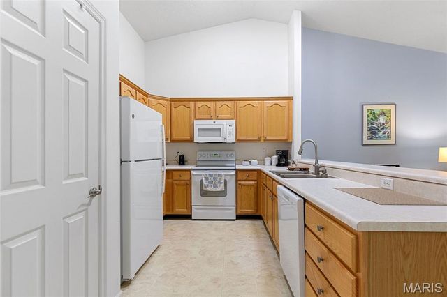 173 Silo View Drive 393A, Wentzville, MO 63385