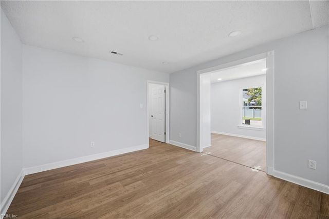 5545 Lambdin ARCH, Virginia Beach, VA 23455