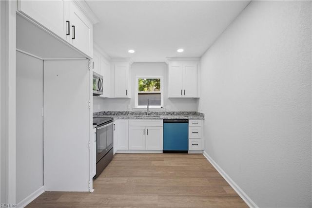 5545 Lambdin ARCH, Virginia Beach, VA 23455