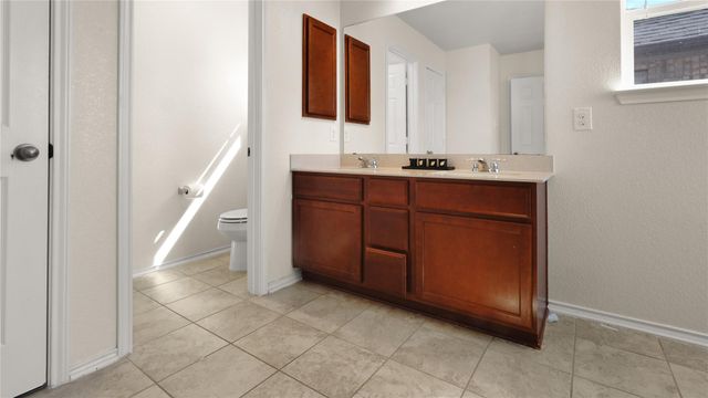 1017 Plano LN, Leander, TX 78641