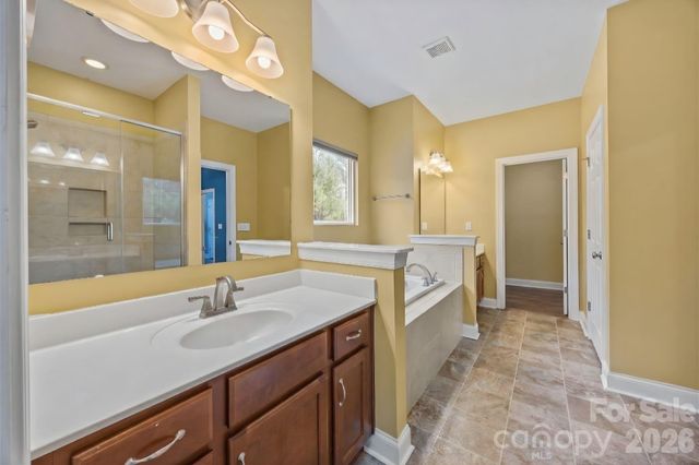 7015 Mount Holly Huntersville Road, Charlotte, NC 28216