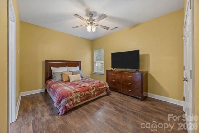 7015 Mount Holly Huntersville Road, Charlotte, NC 28216