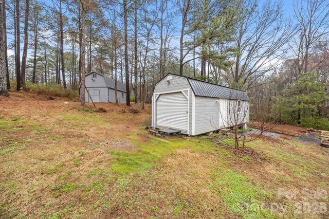 7015 Mount Holly Huntersville Road, Charlotte, NC 28216