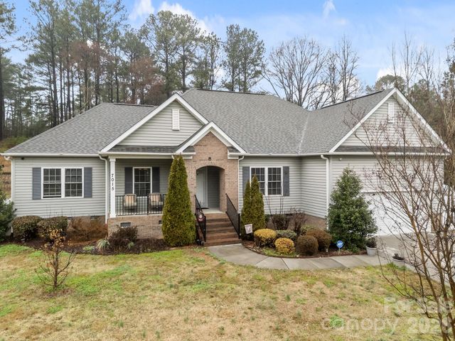 7015 Mount Holly Huntersville Road, Charlotte, NC 28216