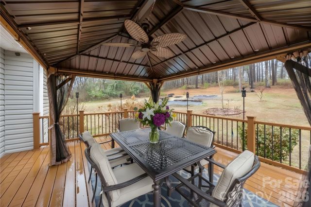 7015 Mount Holly Huntersville Road, Charlotte, NC 28216