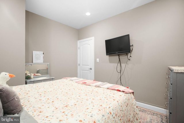 12 GARNET WAY, Fredericksburg, VA 22405