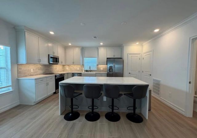 1523 W CHESTNUT STREET, Tampa, FL 33607