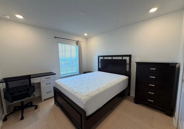 1523 W CHESTNUT STREET, Tampa, FL 33607