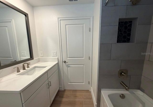 1523 W CHESTNUT STREET, Tampa, FL 33607