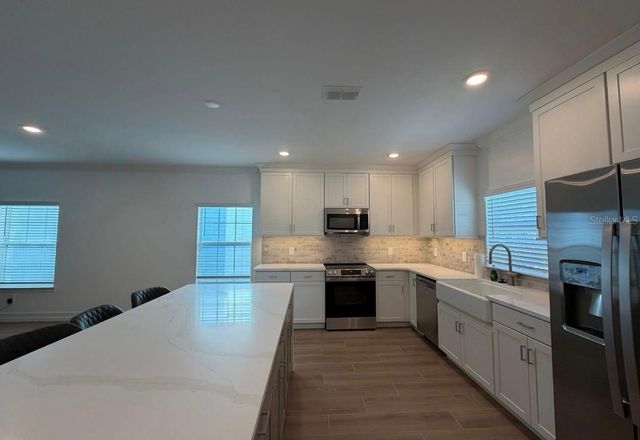1523 W CHESTNUT STREET, Tampa, FL 33607