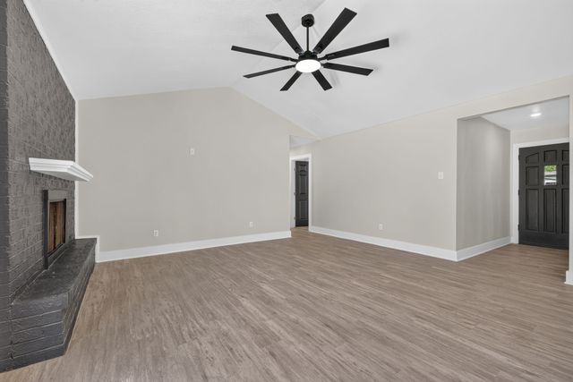2201 SE 22nd Avenue, Mineral Wells, TX 76067