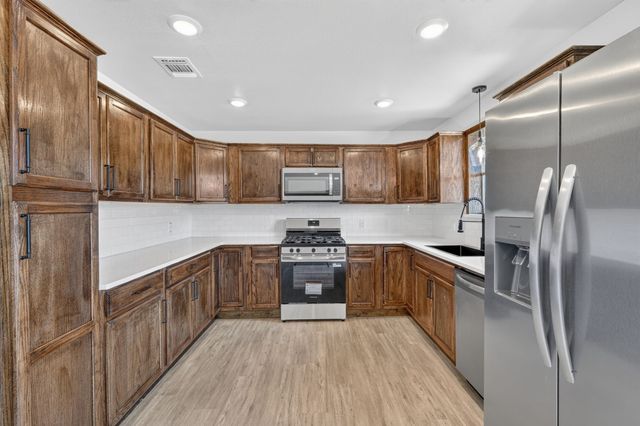 2201 SE 22nd Avenue, Mineral Wells, TX 76067