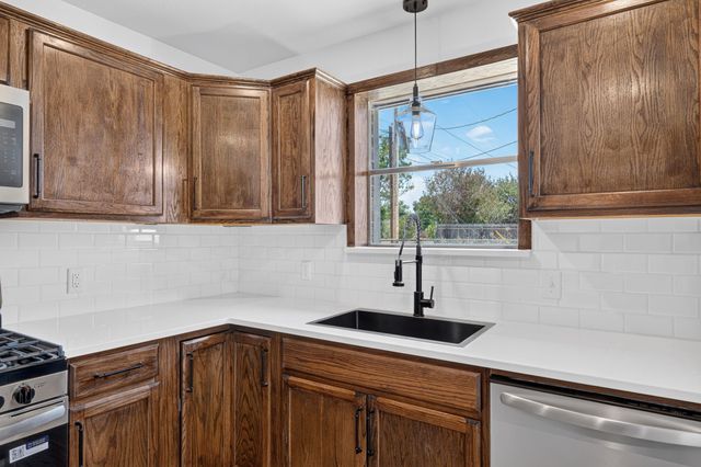 2201 SE 22nd Avenue, Mineral Wells, TX 76067