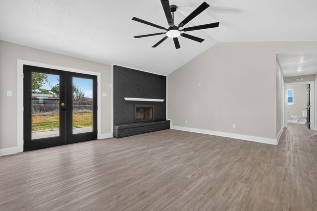2201 SE 22nd Avenue, Mineral Wells, TX 76067