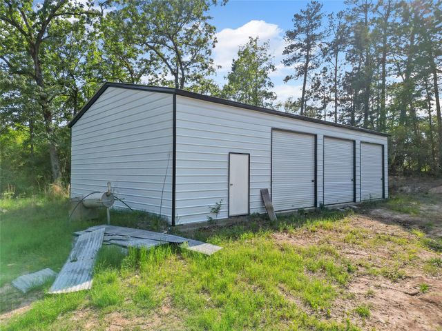 452 N Ghost Branch Road, Trinity, TX 75862