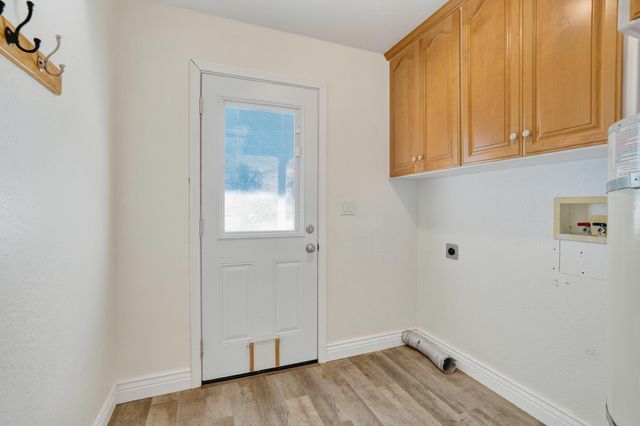 11990 Jack Pine Lane, Redding, CA 96003