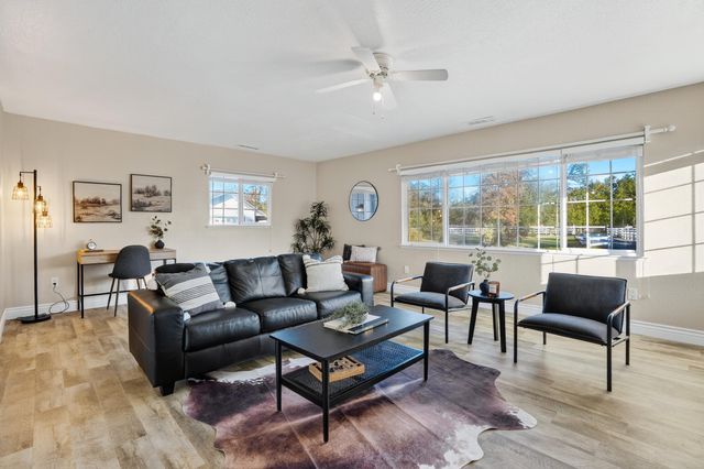 11990 Jack Pine Lane, Redding, CA 96003