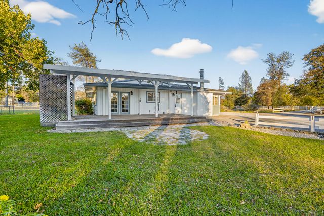 11990 Jack Pine Lane, Redding, CA 96003