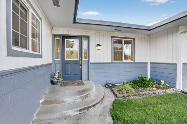 11990 Jack Pine Lane, Redding, CA 96003