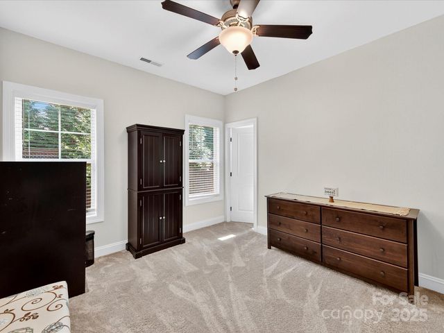 2612 Poplar Cove Drive NW, Concord, NC 28027