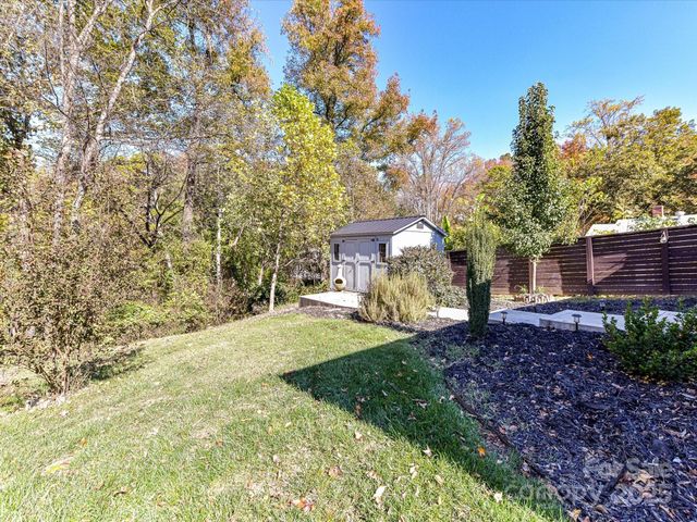 2612 Poplar Cove Drive NW, Concord, NC 28027