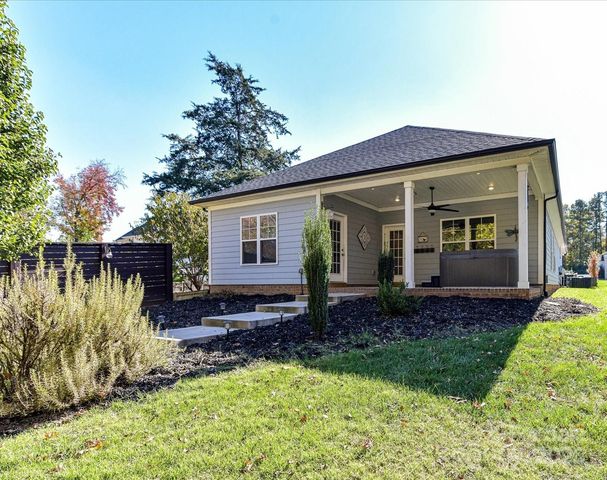 2612 Poplar Cove Drive NW, Concord, NC 28027