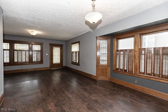 144 Cornell Avenue, Elyria, OH 44035