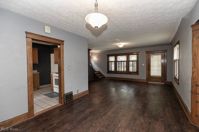 144 Cornell Avenue, Elyria, OH 44035
