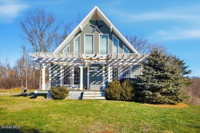 174 County Route 76, Stillwater, NY 12170