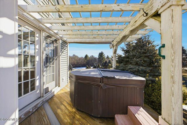 174 County Route 76, Stillwater, NY 12170