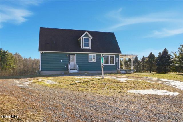 174 County Route 76, Stillwater, NY 12170