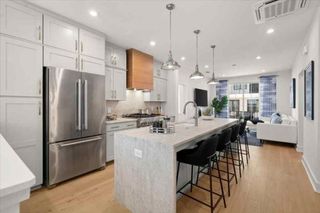 230 New Street 2201-4, Decatur, GA 30030