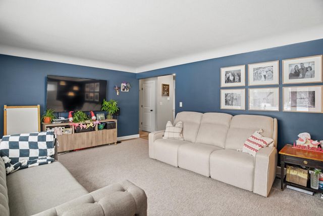 4031 Roanoke Street SE, Prior Lake, MN 55372