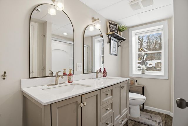 4031 Roanoke Street SE, Prior Lake, MN 55372