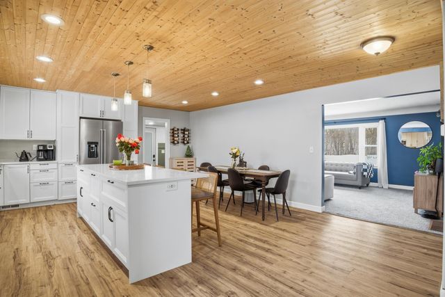 4031 Roanoke Street SE, Prior Lake, MN 55372