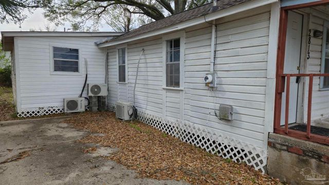 2813 N F St, Pensacola, FL 32501