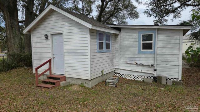2813 N F St, Pensacola, FL 32501