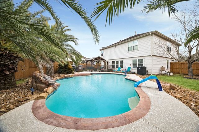 19818 Breezy Cove Court, Tomball, TX 77375