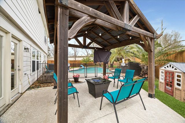 19818 Breezy Cove Court, Tomball, TX 77375