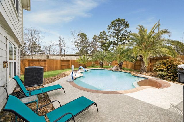 19818 Breezy Cove Court, Tomball, TX 77375