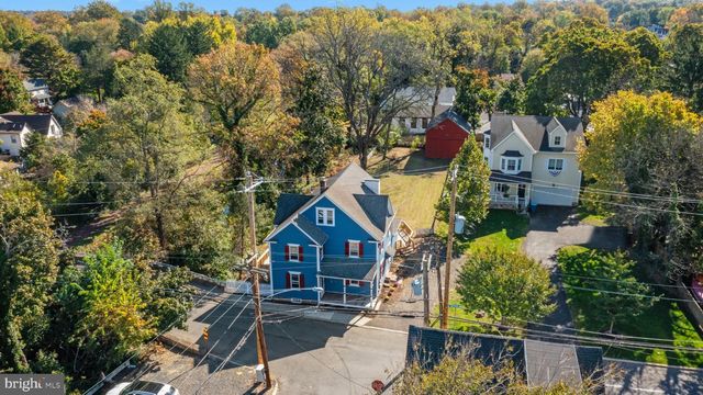 9 E COLLEGE AVE, Yardley, PA 19067
