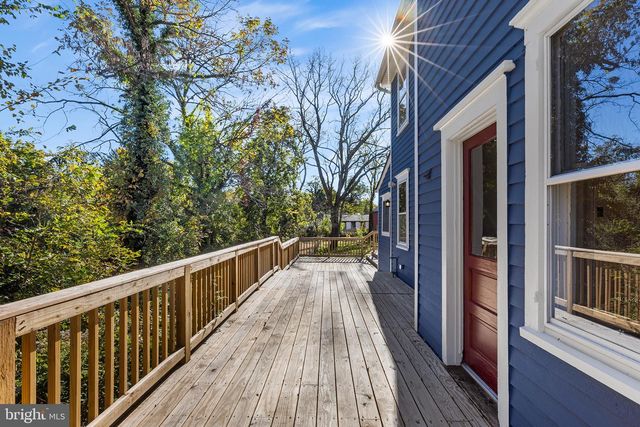 9 E COLLEGE AVE, Yardley, PA 19067