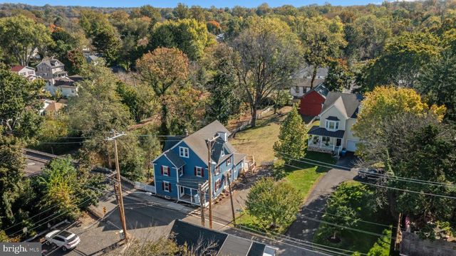 9 E COLLEGE AVE, Yardley, PA 19067