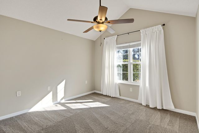 253 OAK BLUFF LN, Collierville, TN 38017